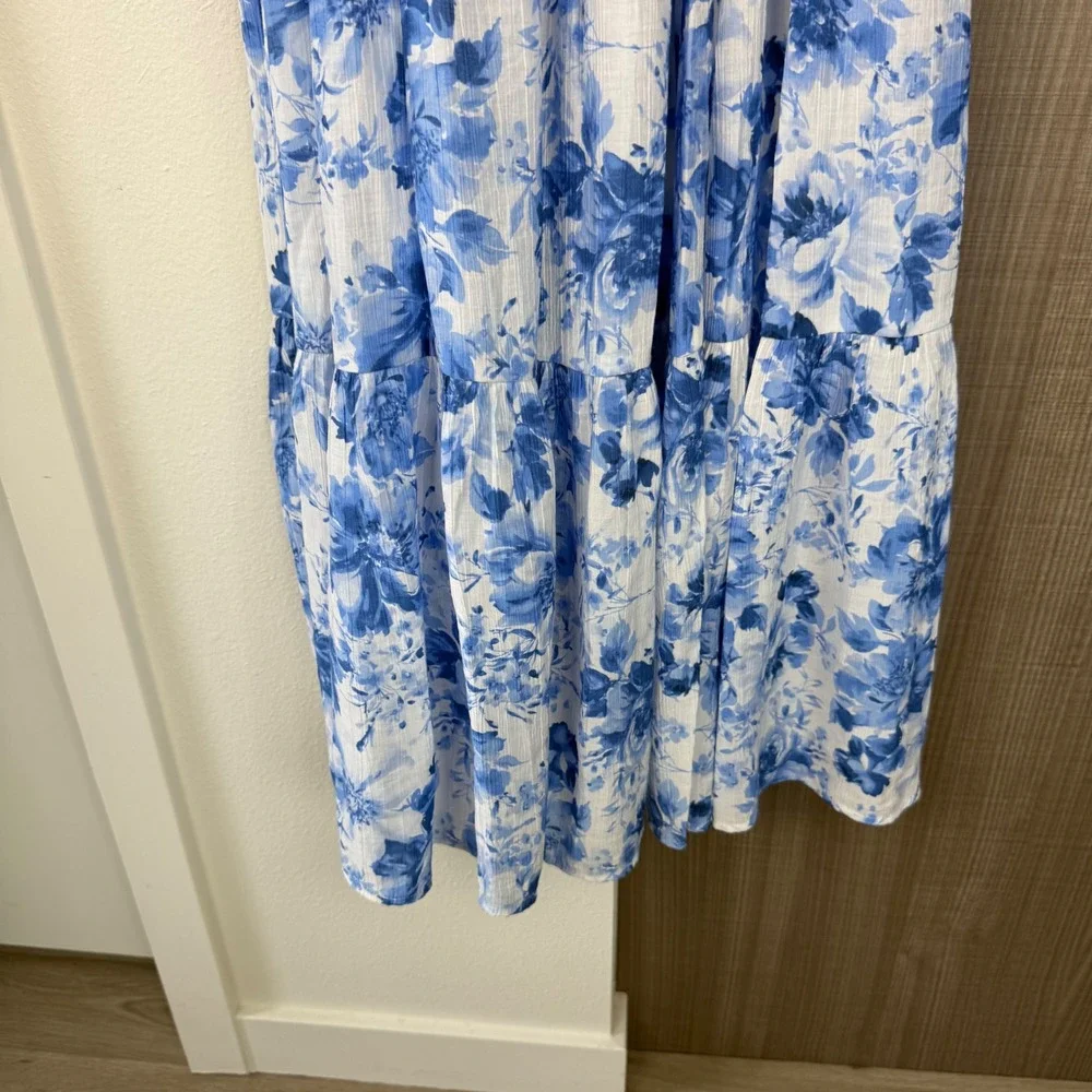 Abercrombie & Fitch smocked bodice